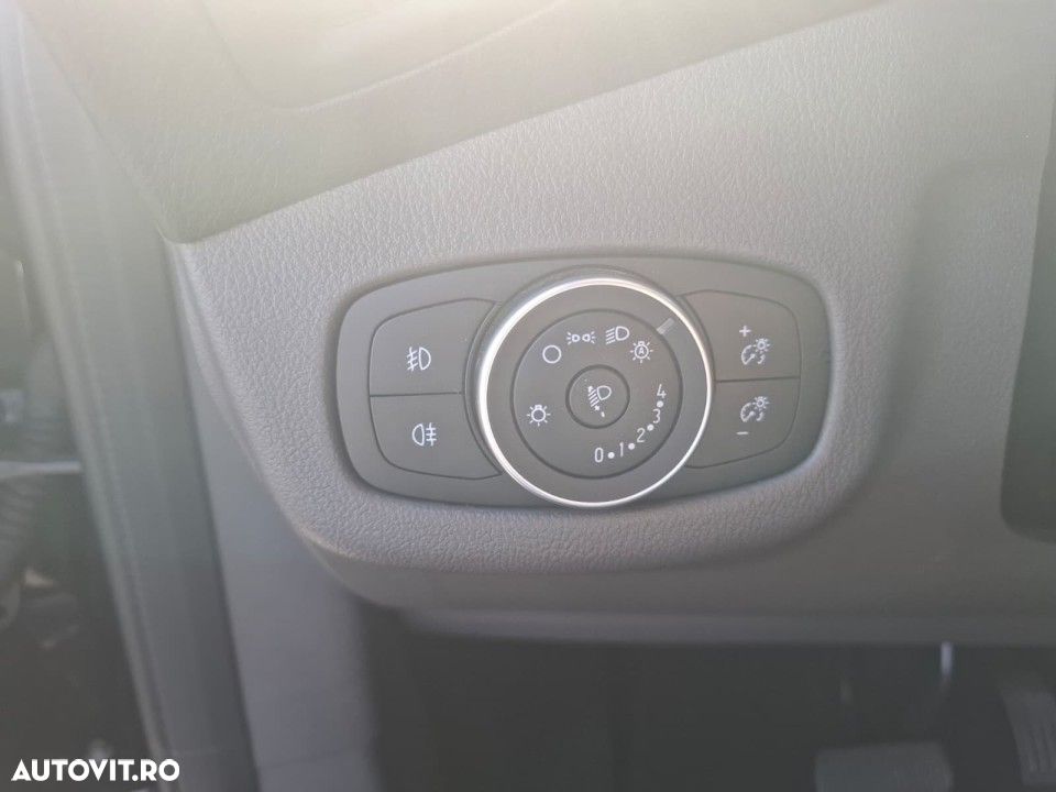 Ford Tourneo Connect - 28