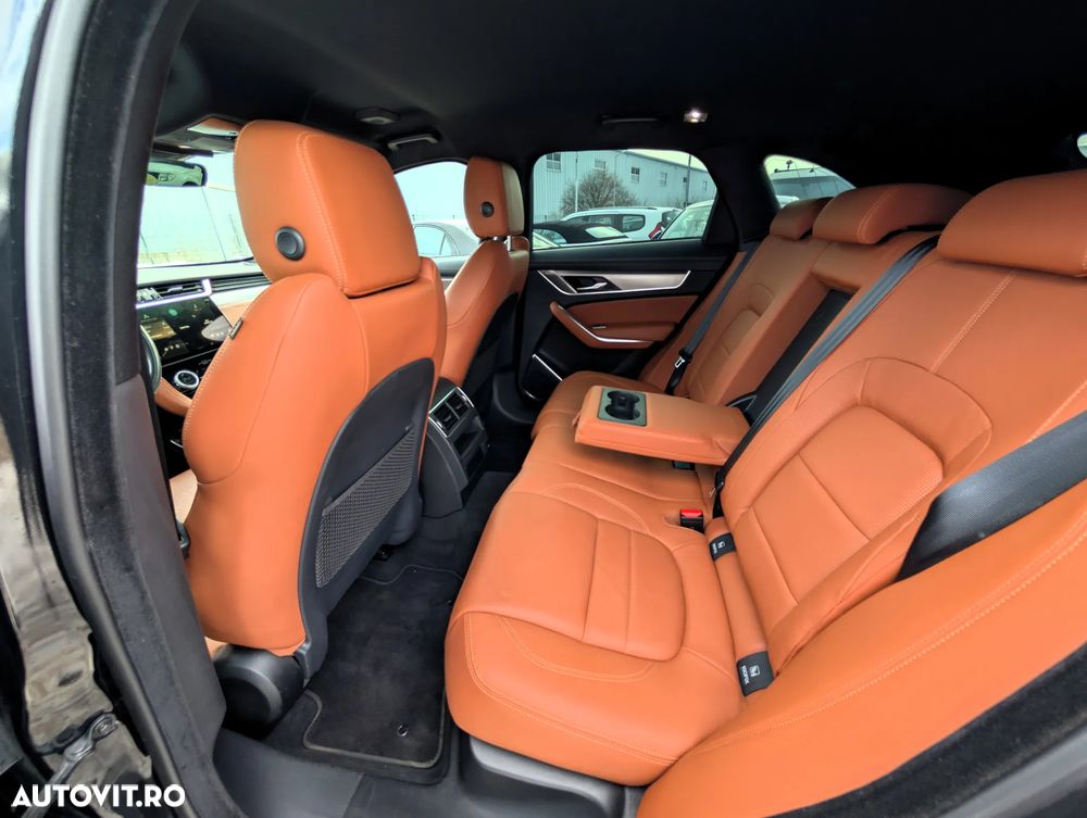 Jaguar F-Pace D165 AWD R-Dynamic Black - 18