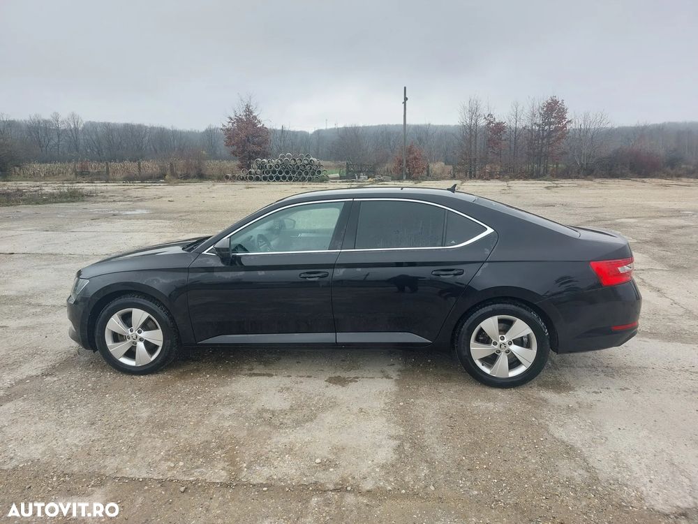 Skoda Superb 2.0 TDI DSG Active - 4