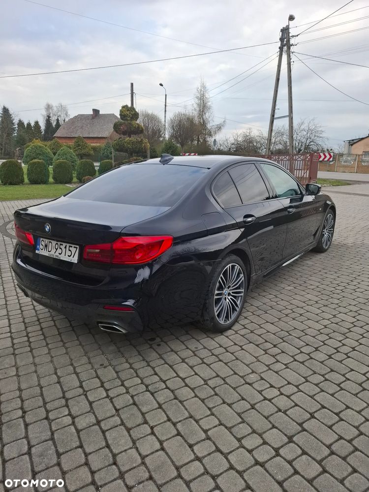 BMW Seria 5 520d xDrive - 14