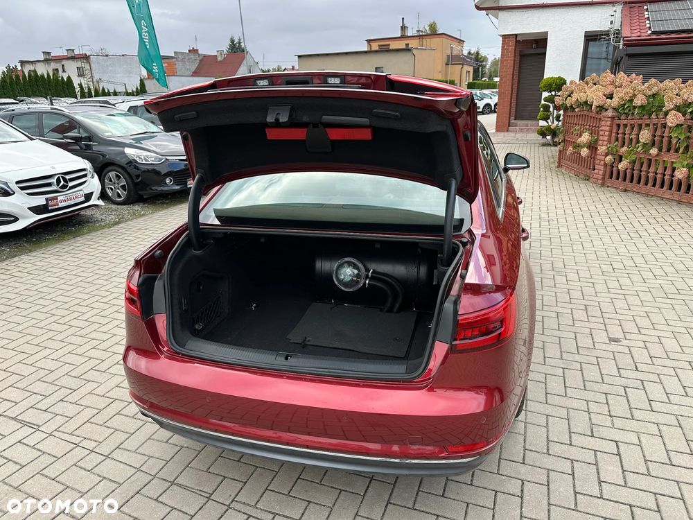 Audi A4 Limousine - 28