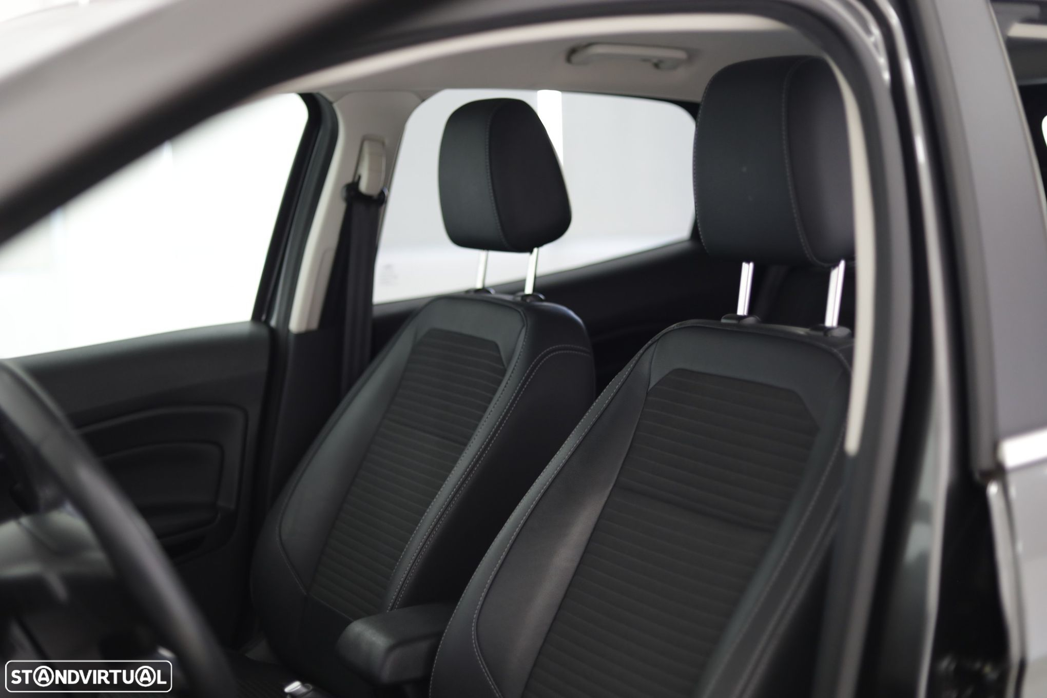 Ford EcoSport 1.0 EcoBoost Titanium Plus - 13