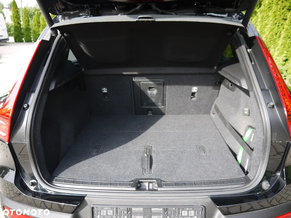 Volvo XC 40 T3 Momentum - 26