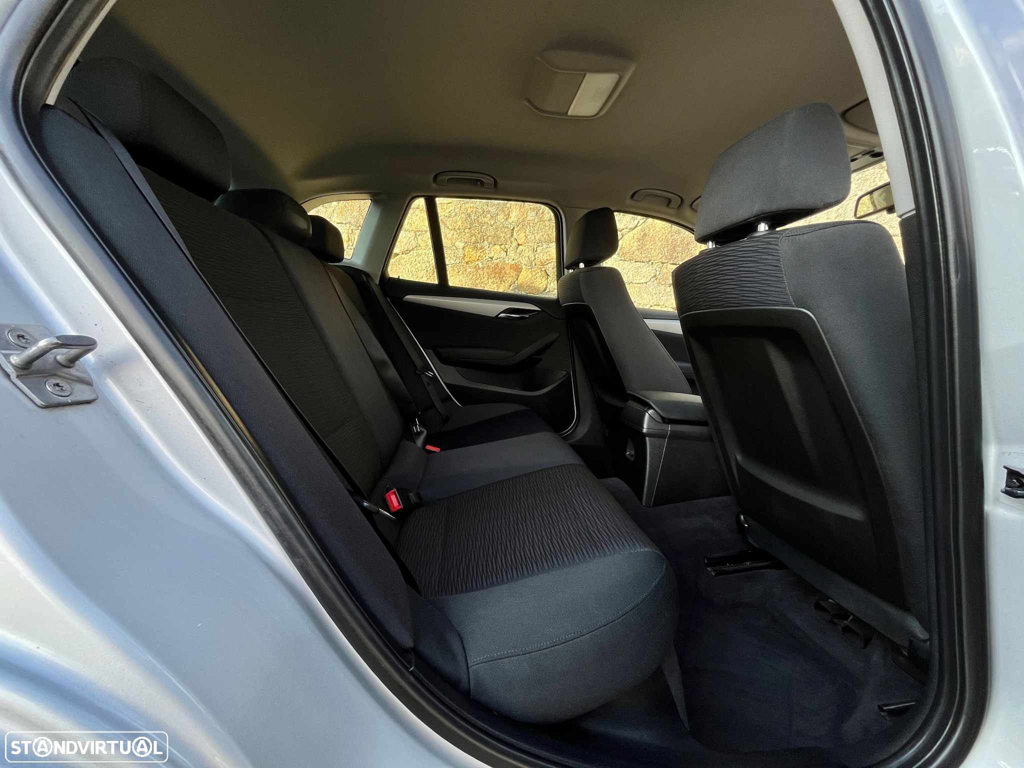 BMW X1 18 d sDrive - 8