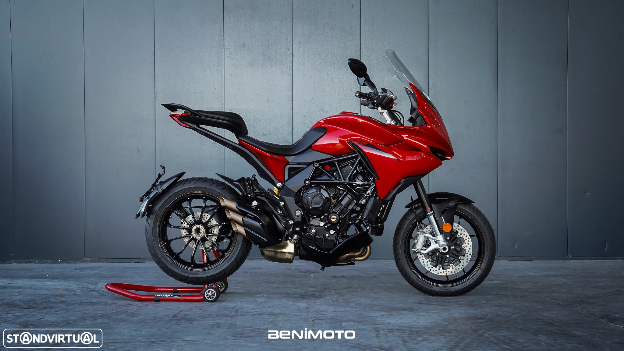 MV Agusta Turismo Veloce R - 2