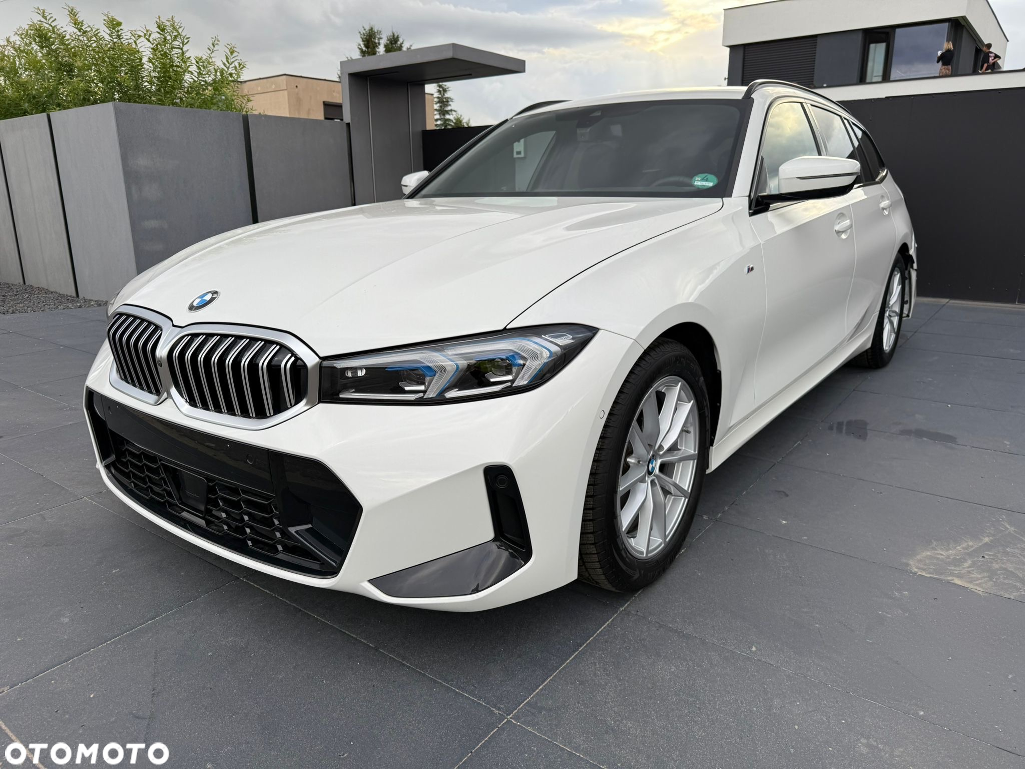 BMW Seria 3 320d Touring M Sport - 6