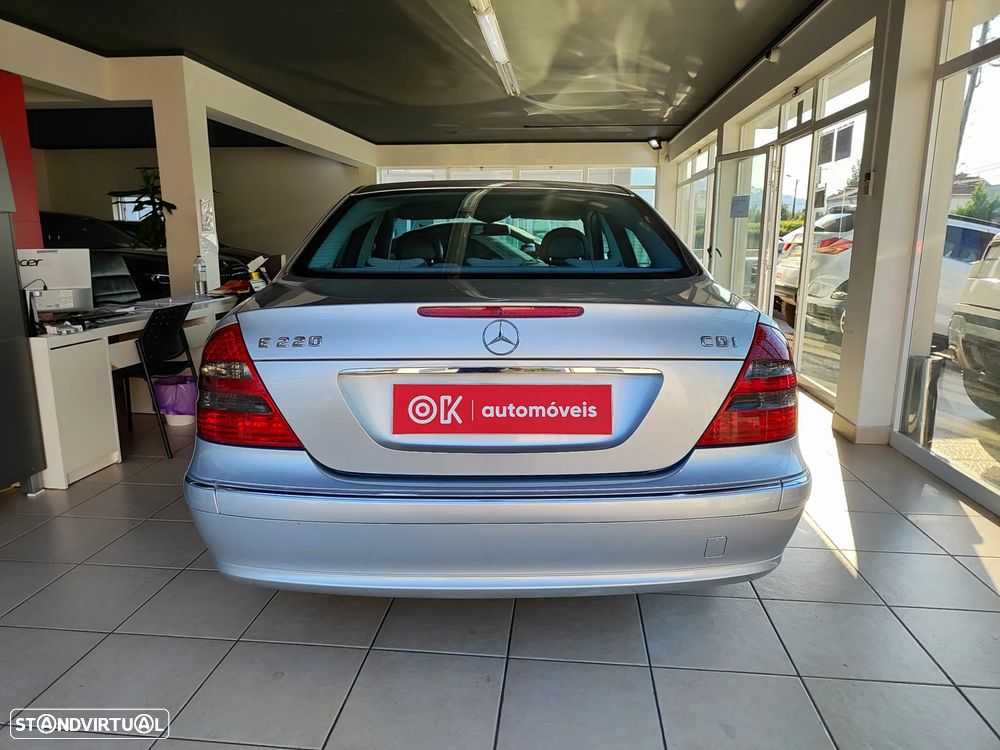 Mercedes-Benz E 220 CDi Avantgarde - 10