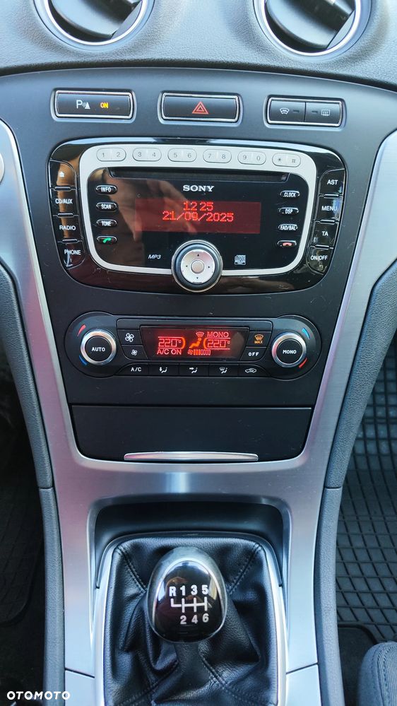 Ford Mondeo 1.6 T Titanium - 13