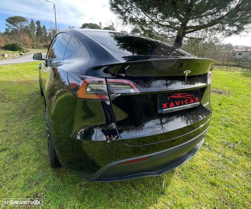 Tesla Model Y Performance Dual Motor AWD - 8