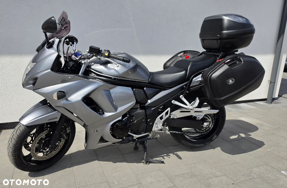 Suzuki GSX - 14