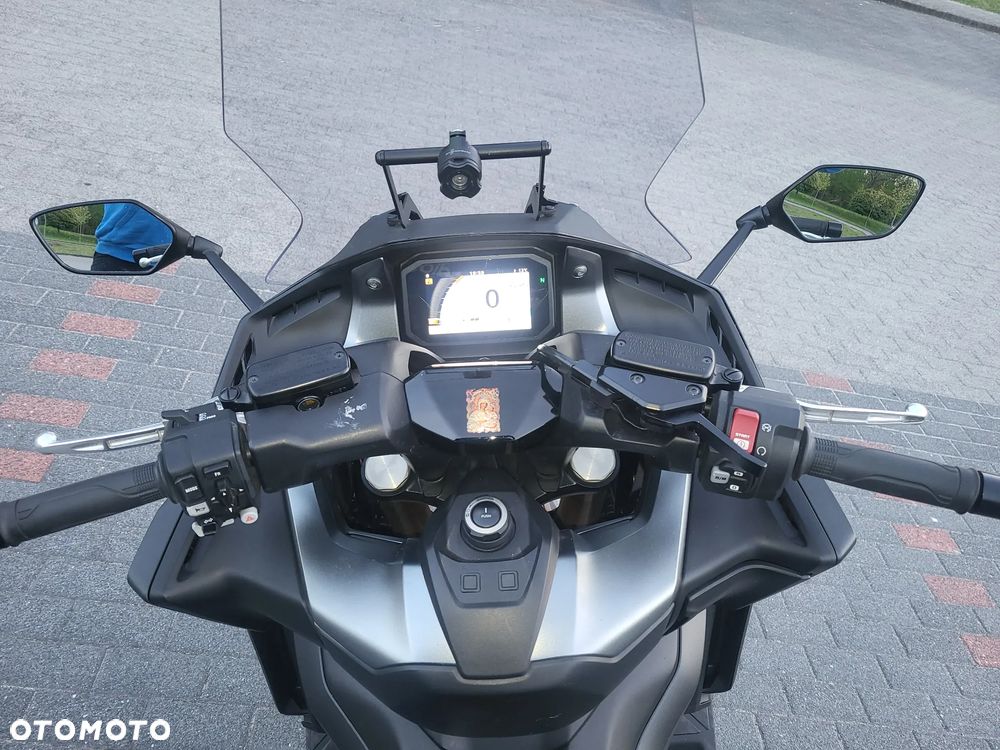 Honda NSS - 8