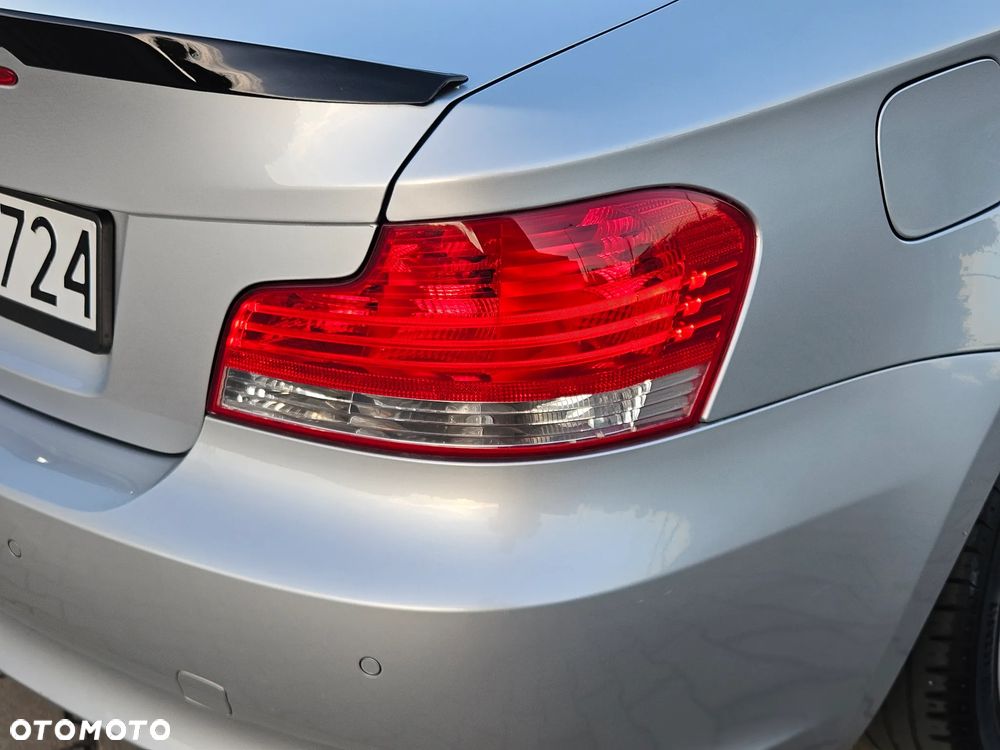 BMW Seria 1 120d DPF - 22