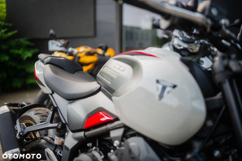 Triumph Trident - 5