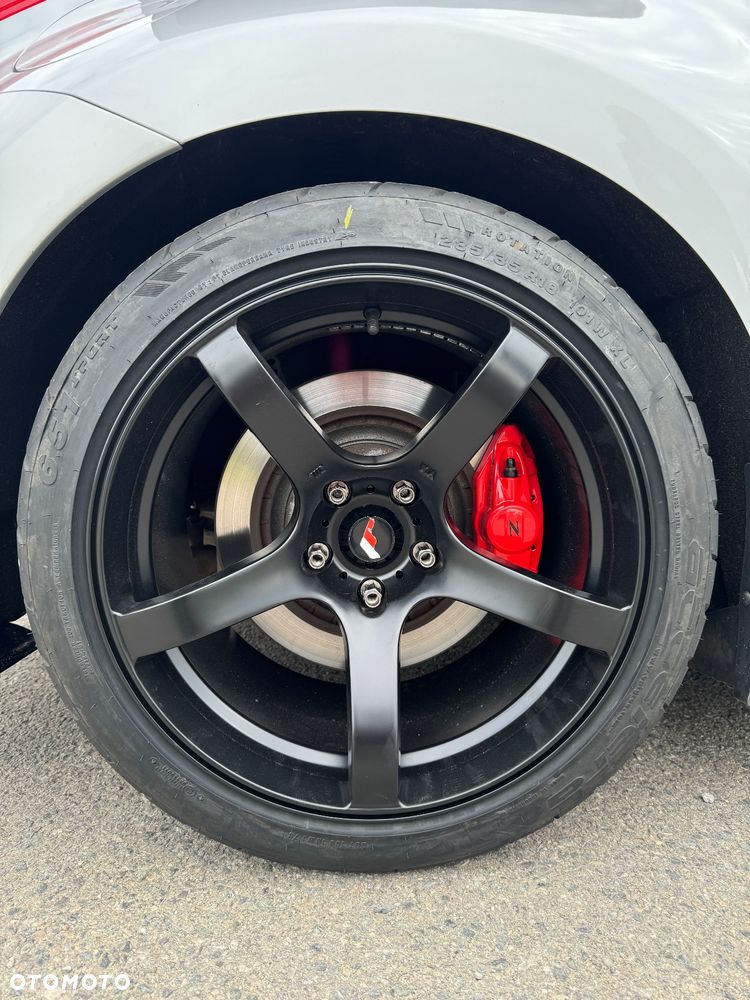 Nissan 370 Z Standard - 17