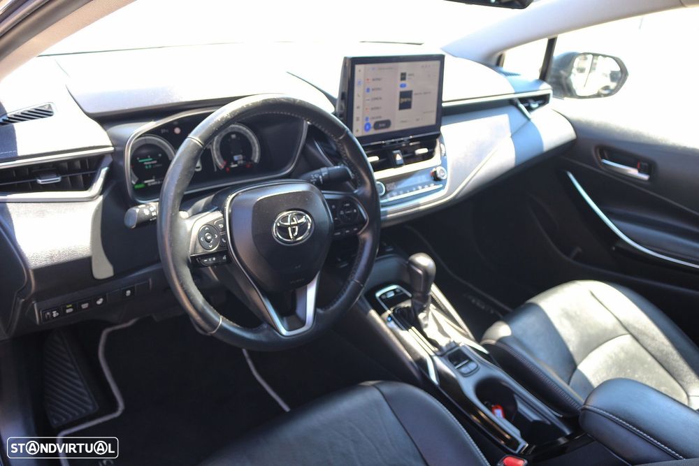 Toyota Corolla SD 1.8 Hybrid Luxury - 28