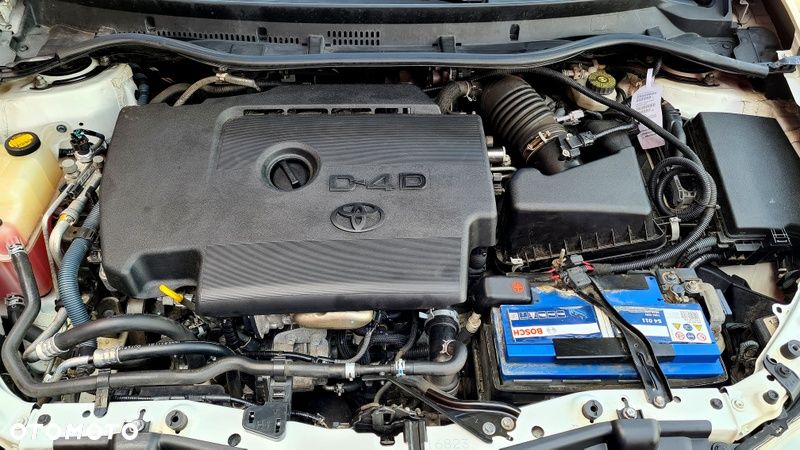 Toyota Auris 2.0 D-4D Comfort - 27