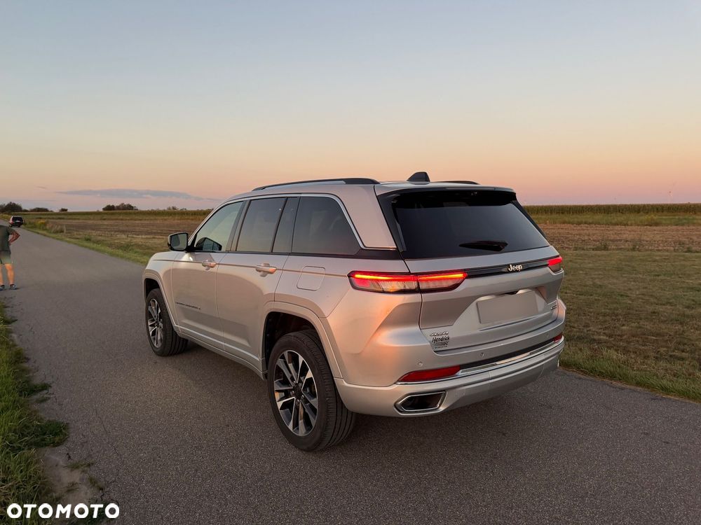 Jeep Grand Cherokee - 4