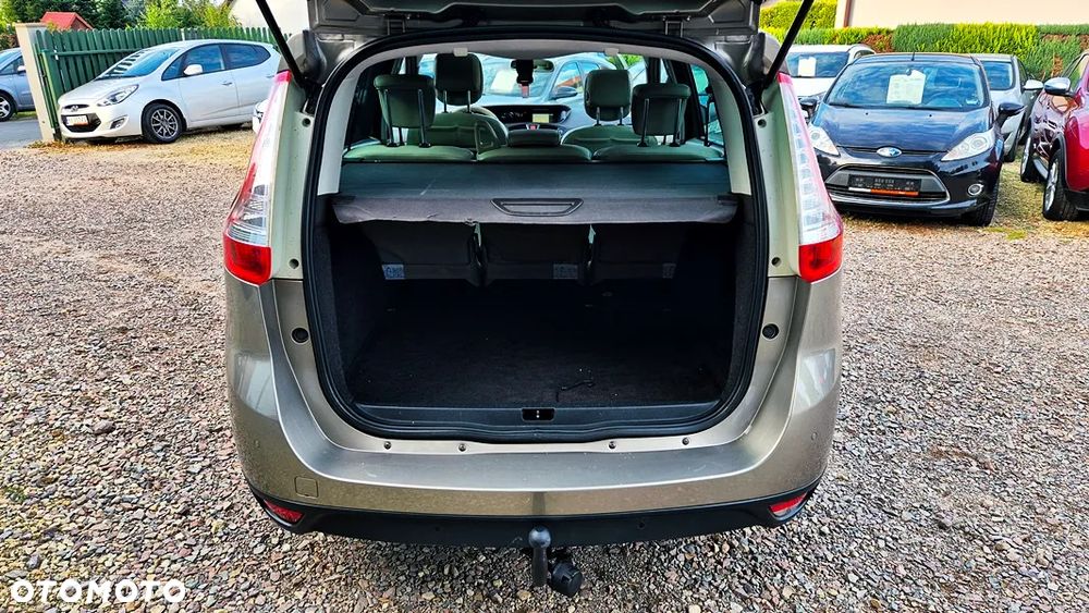Renault Grand Scenic 2.0 16V 140 CVT Bose Edition - 31
