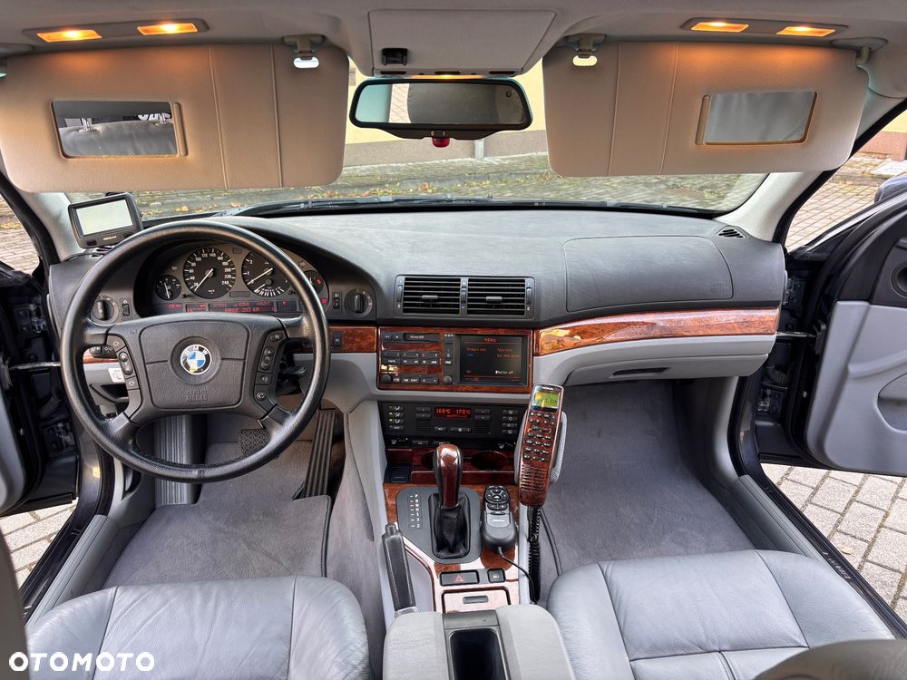 BMW Seria 5 - 21