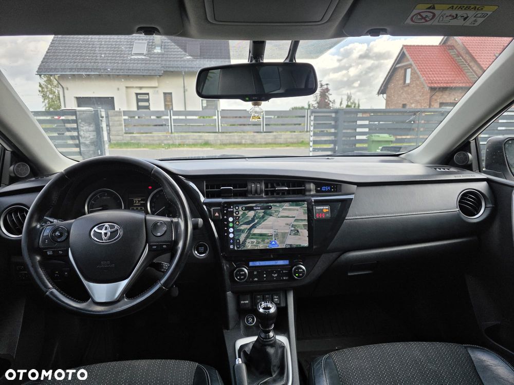Toyota Auris 1.6 Prestige - 9