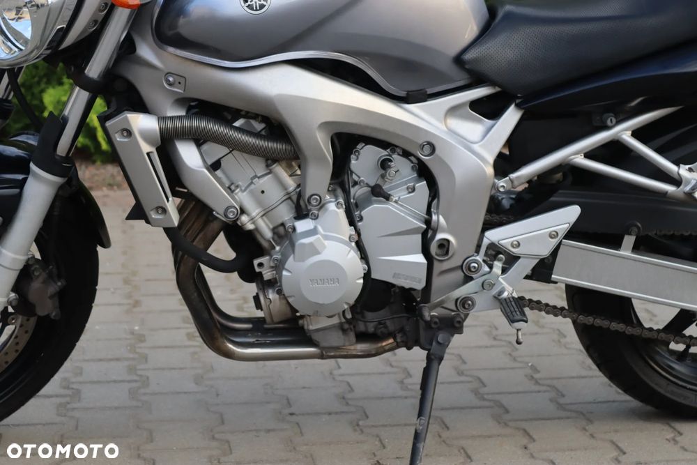 Yamaha FZ6 - 5