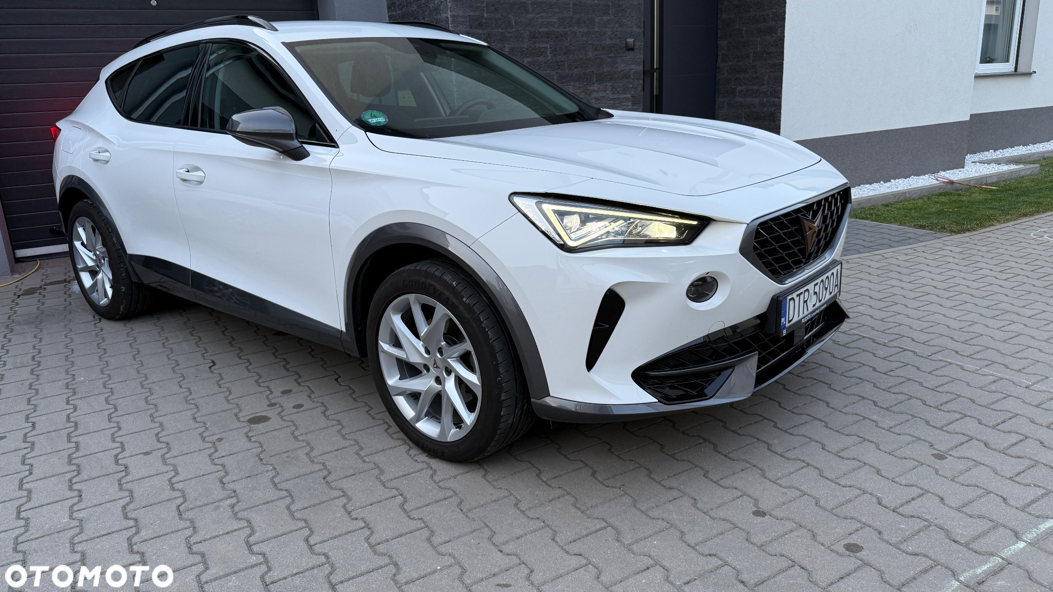 Cupra Formentor 1.4 e-Hybrid DSG - 3