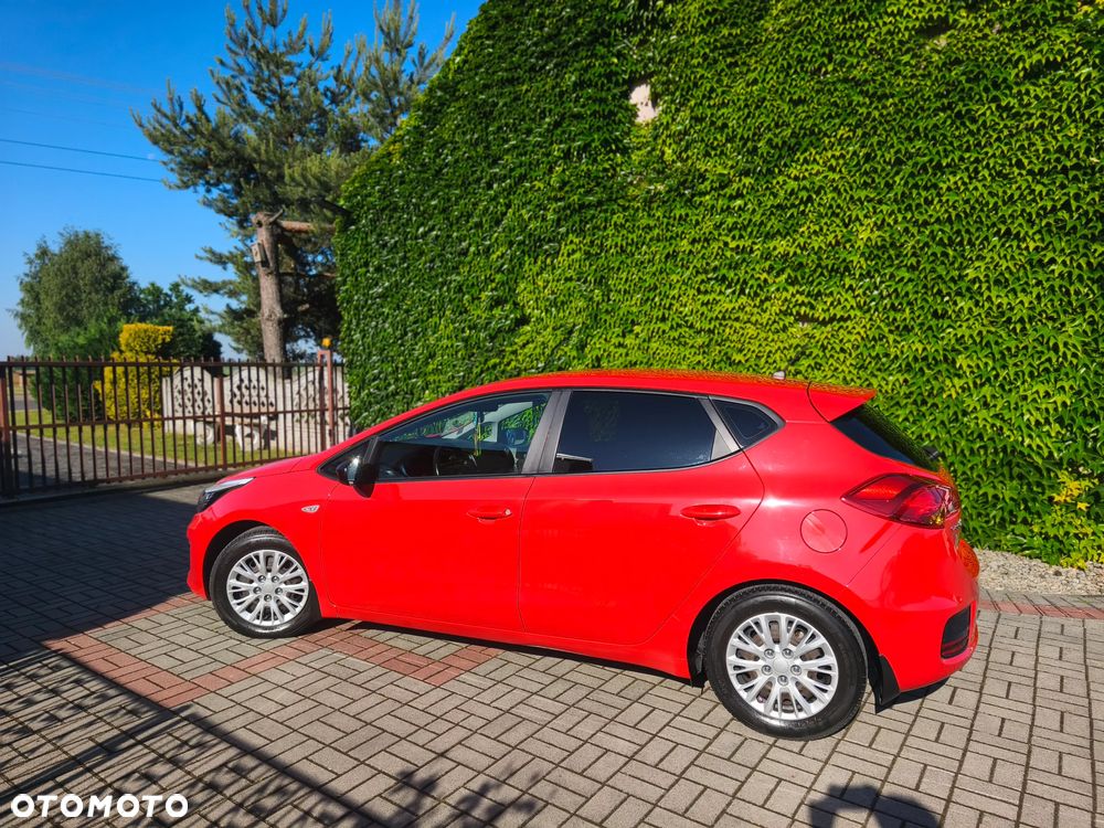 Kia Ceed 1.4 L - 7