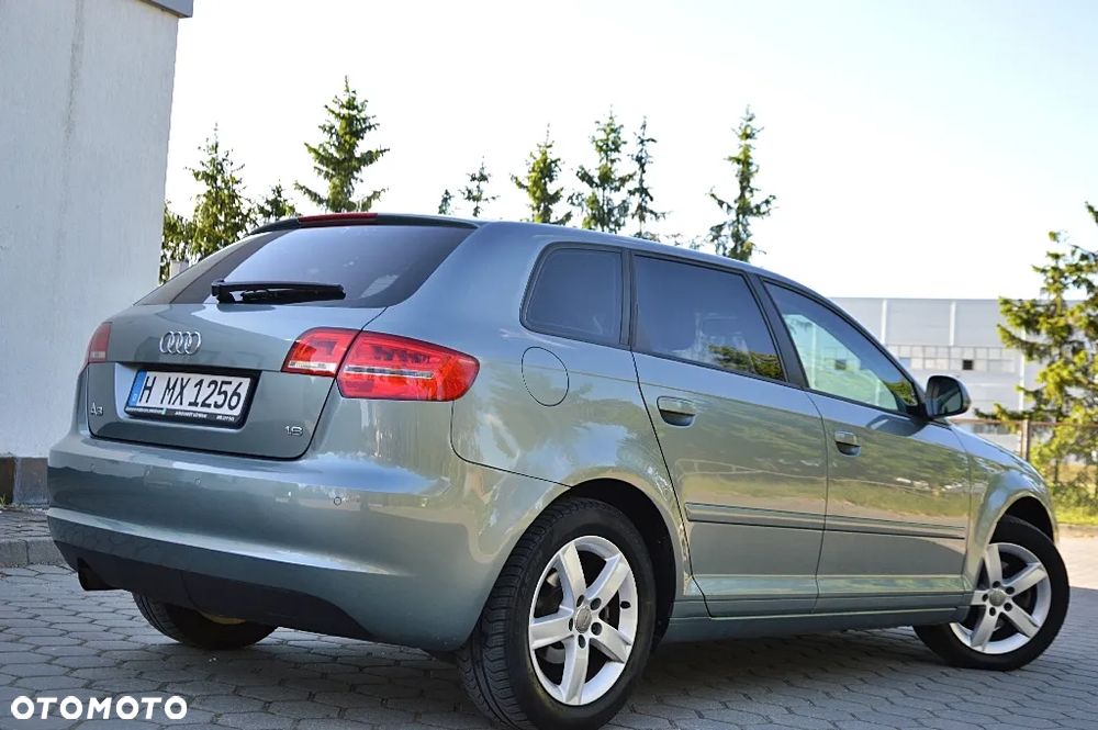Audi A3 Sportback 1.6 Attraction - 14