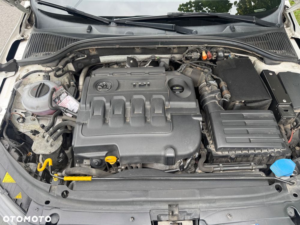 Skoda Octavia ver-2-0-tdi-rs-eu6 - 7