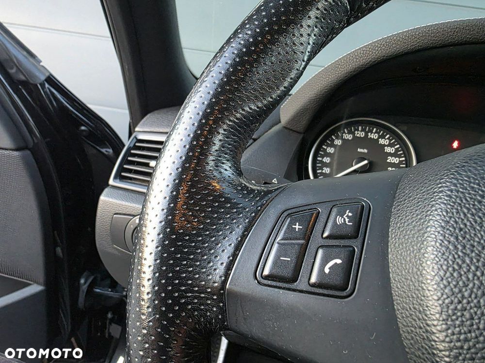 BMW X1 - 16