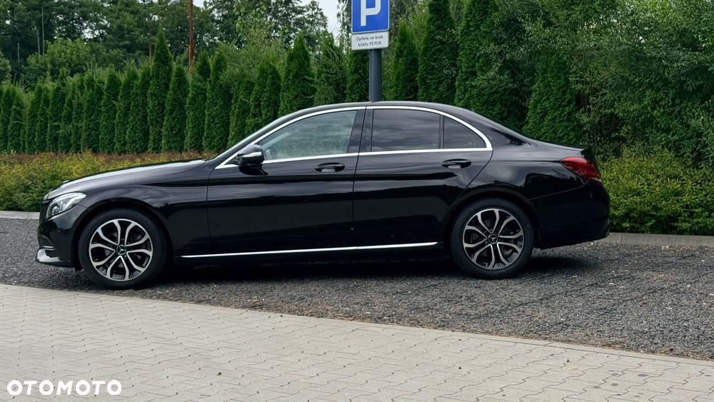 Mercedes-Benz Klasa C 180 7G-TRONIC - 21