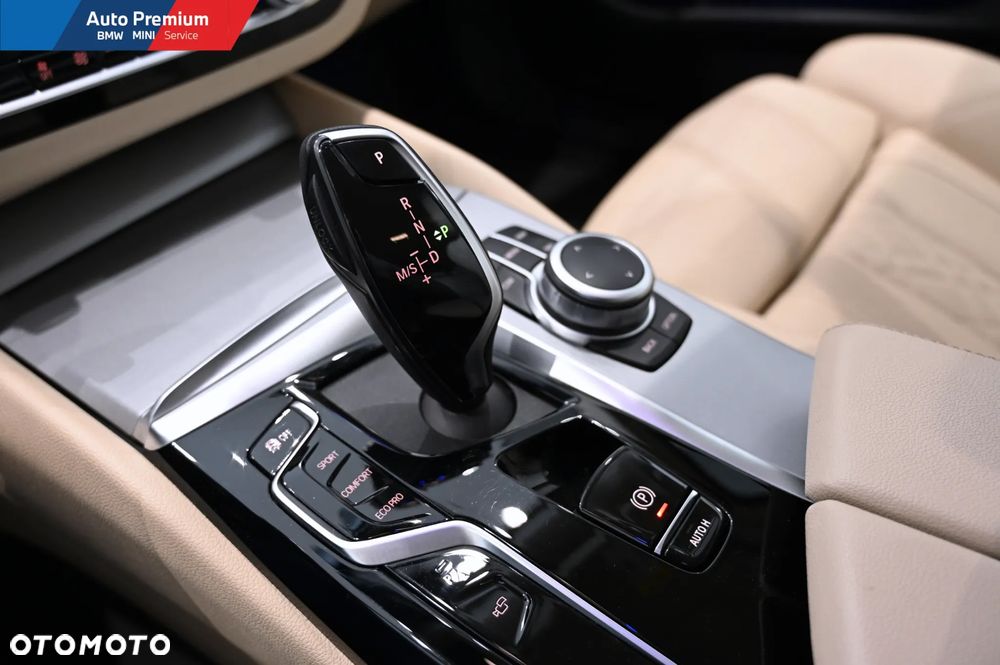 BMW Seria 5 518d - 7