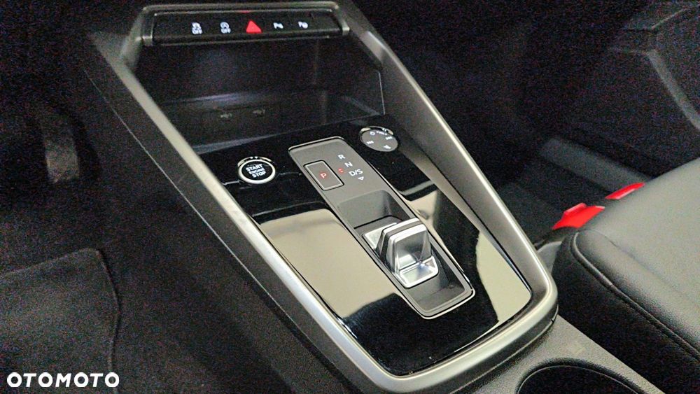 Audi A3 Limousine 35 TFSI mHEV S tronic - 19