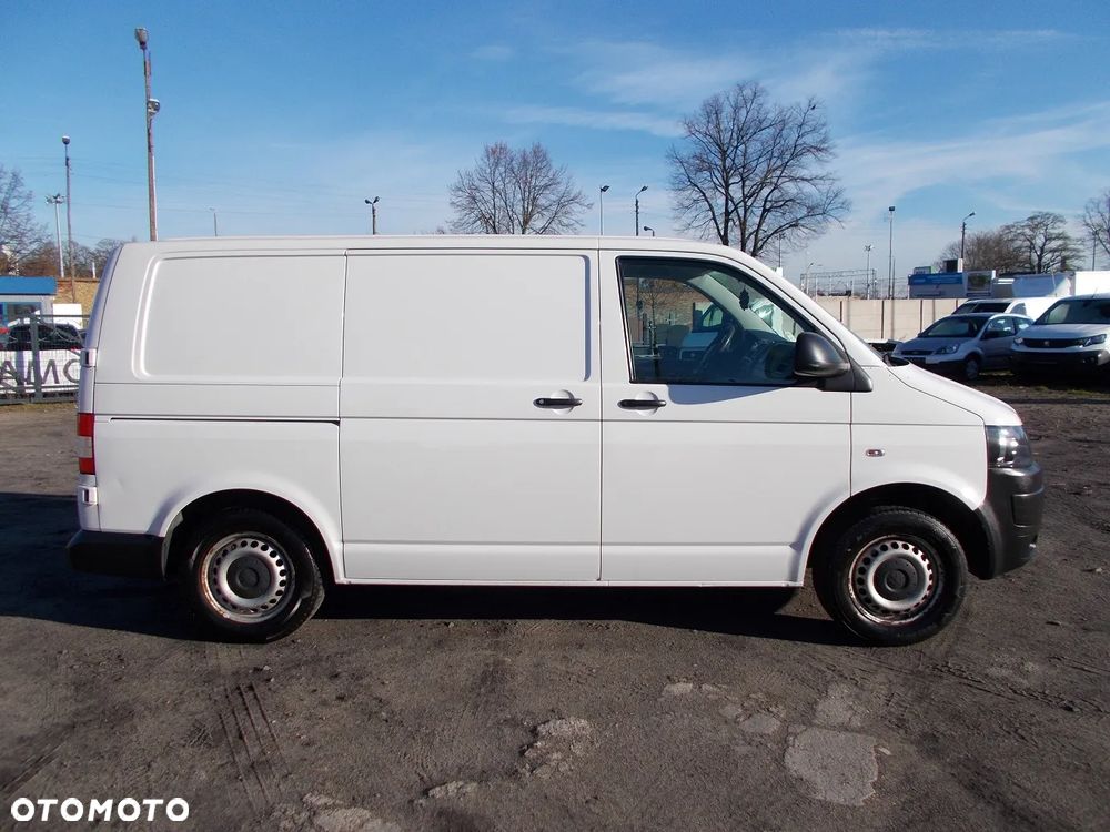 Volkswagen Transporter - 5