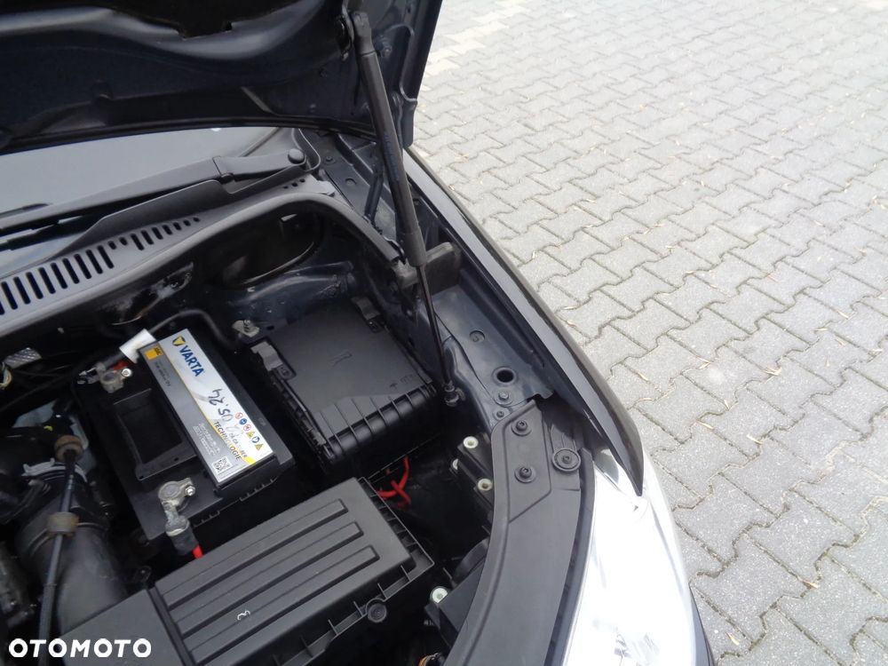 Volkswagen Touran 1.9 TDI DPF United - 24