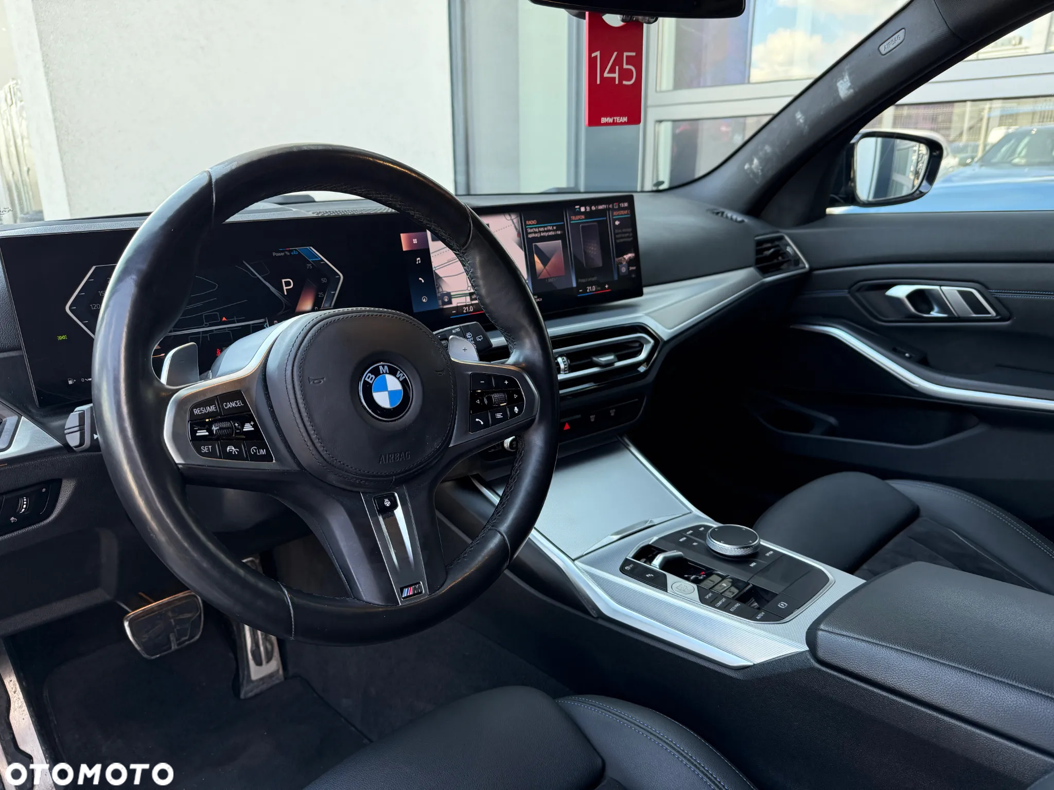 BMW Seria 3 320d M Sport - 11