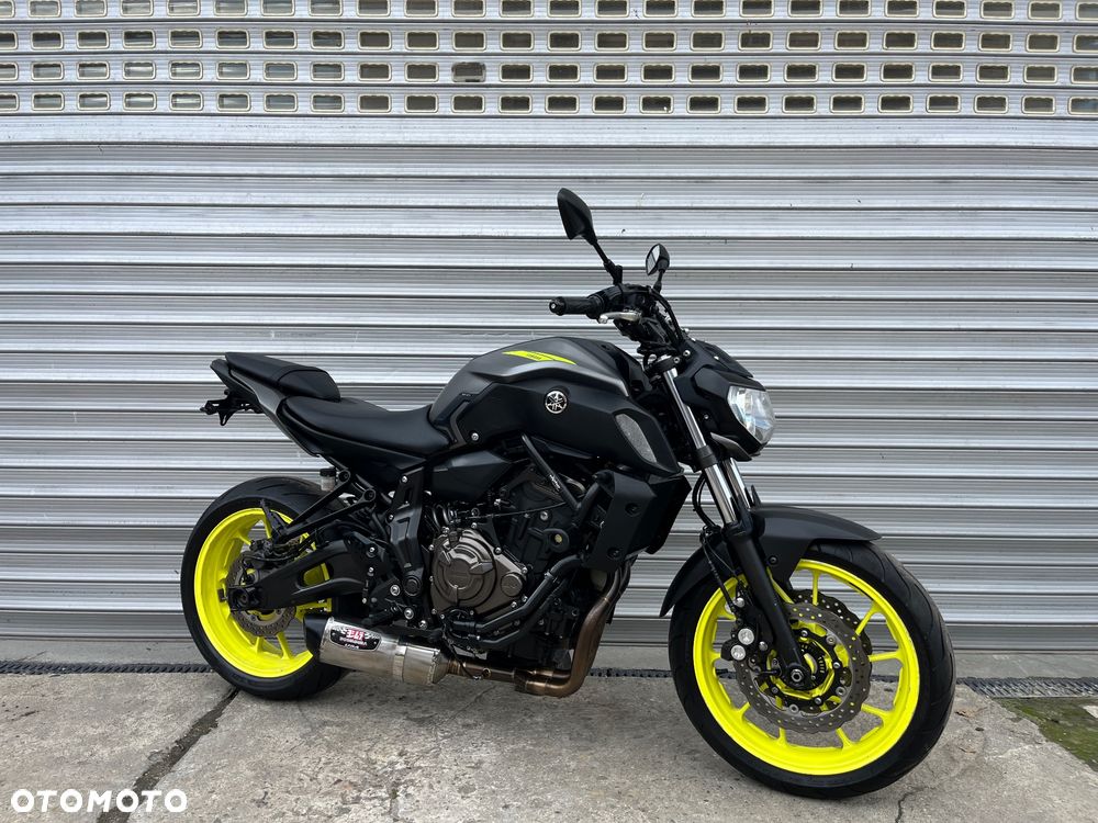 Yamaha MT - 19