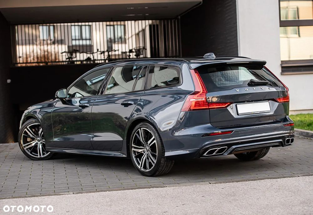Volvo V60 T5 Geartronic R-Design - 9