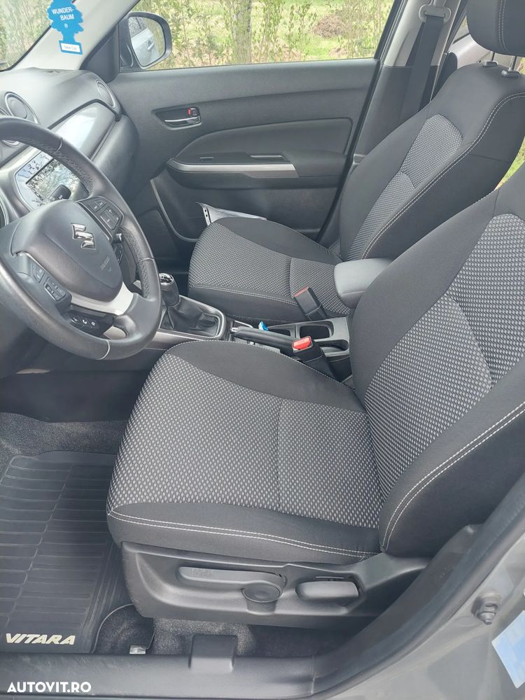Suzuki Vitara 1.0 Passion - 6