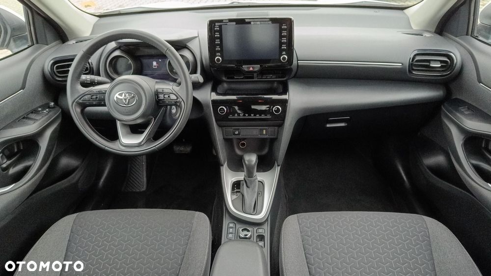 Toyota Yaris Cross Hybrid 1.5 Comfort 4x4 - 3