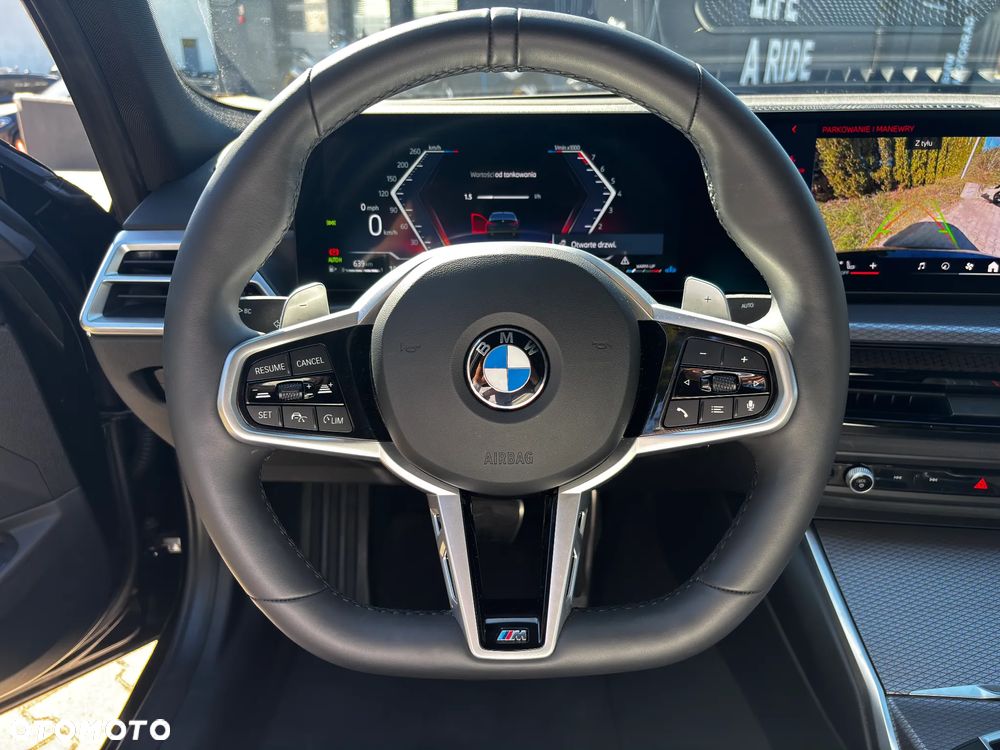 BMW Seria 3 330i xDrive M Sport - 11