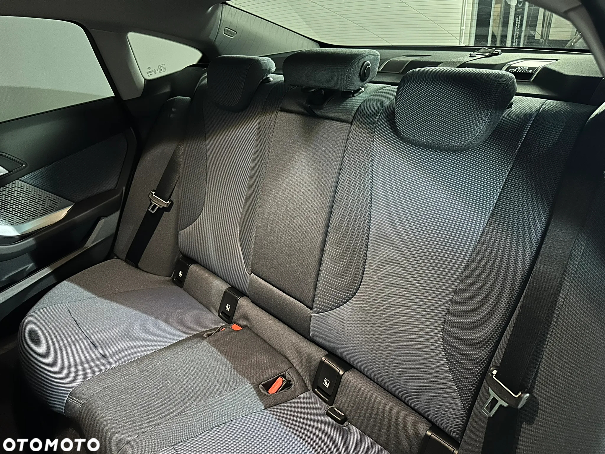 BMW Seria 2 220i - 20