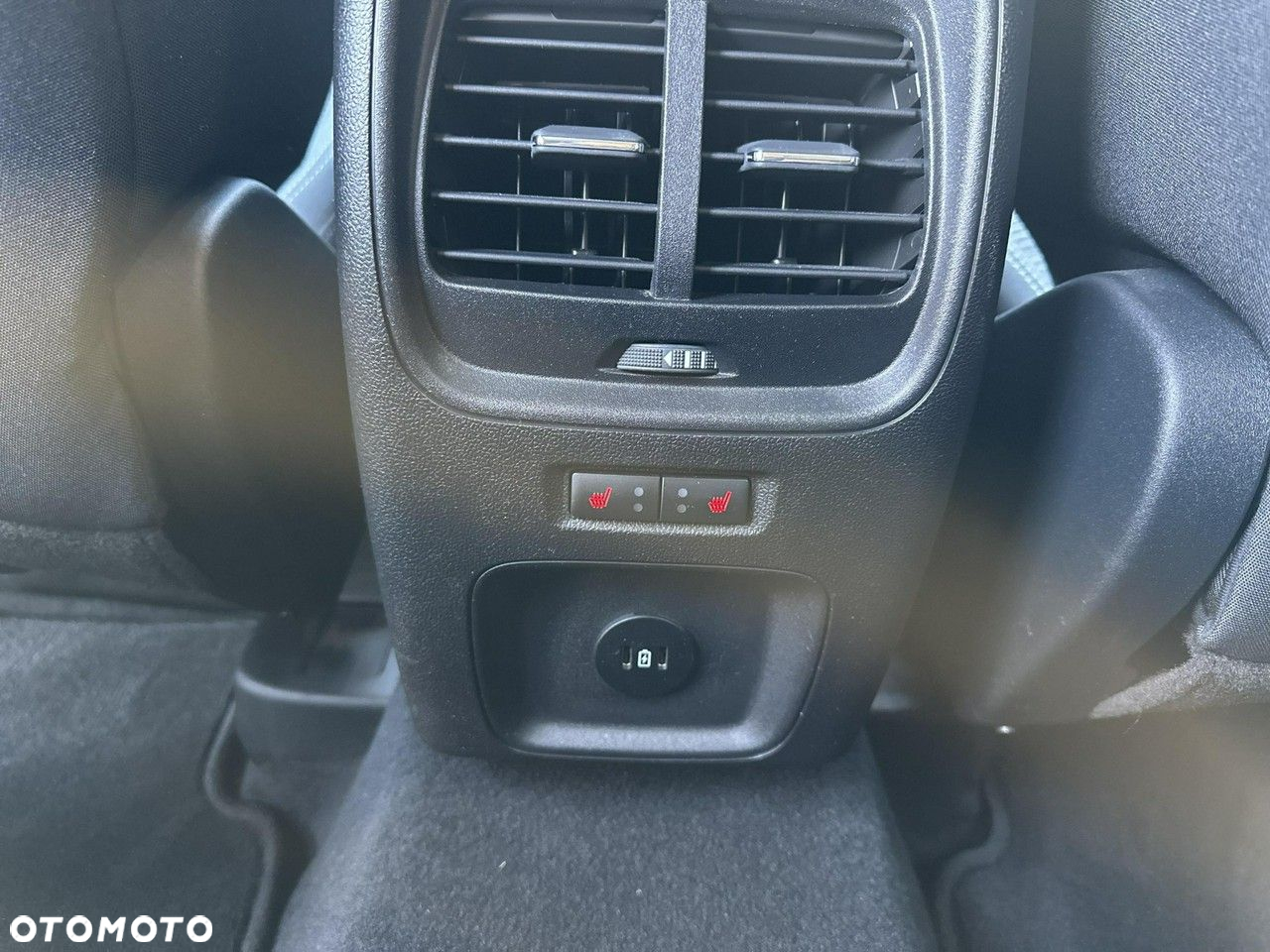 Ford Kuga - 28