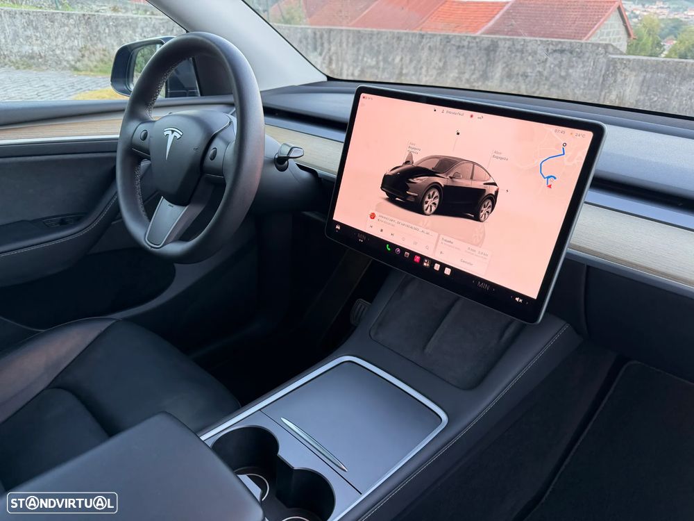 Tesla Model Y RWD - 7