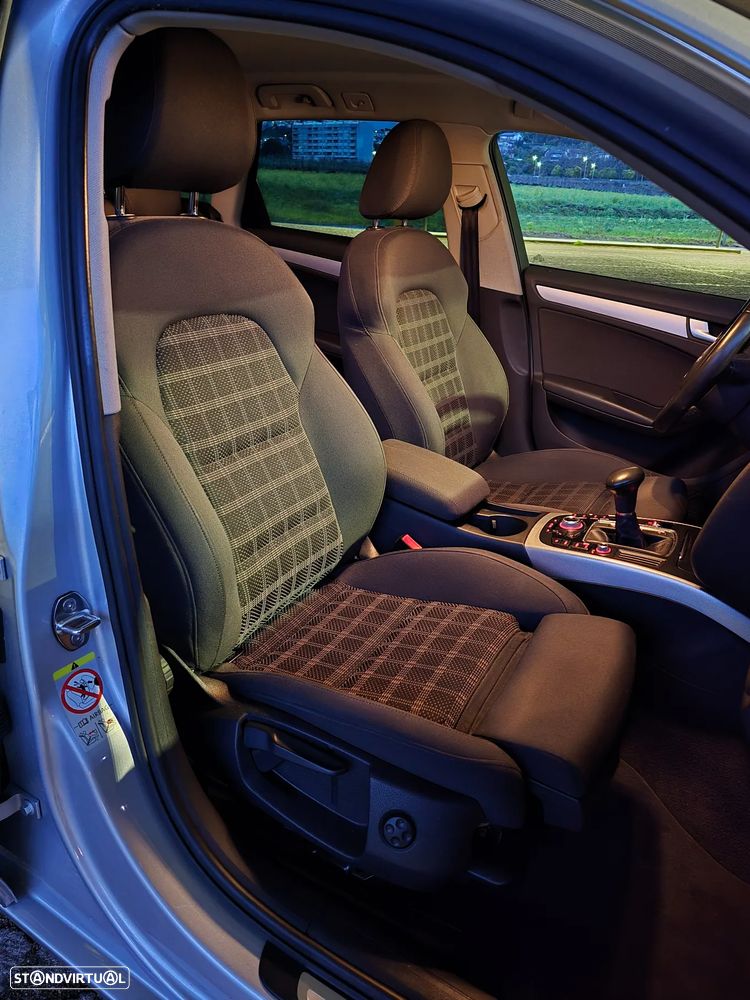 Audi A4 Avant 2.0 TDI DPF multitronic S line Sport Pack - 7