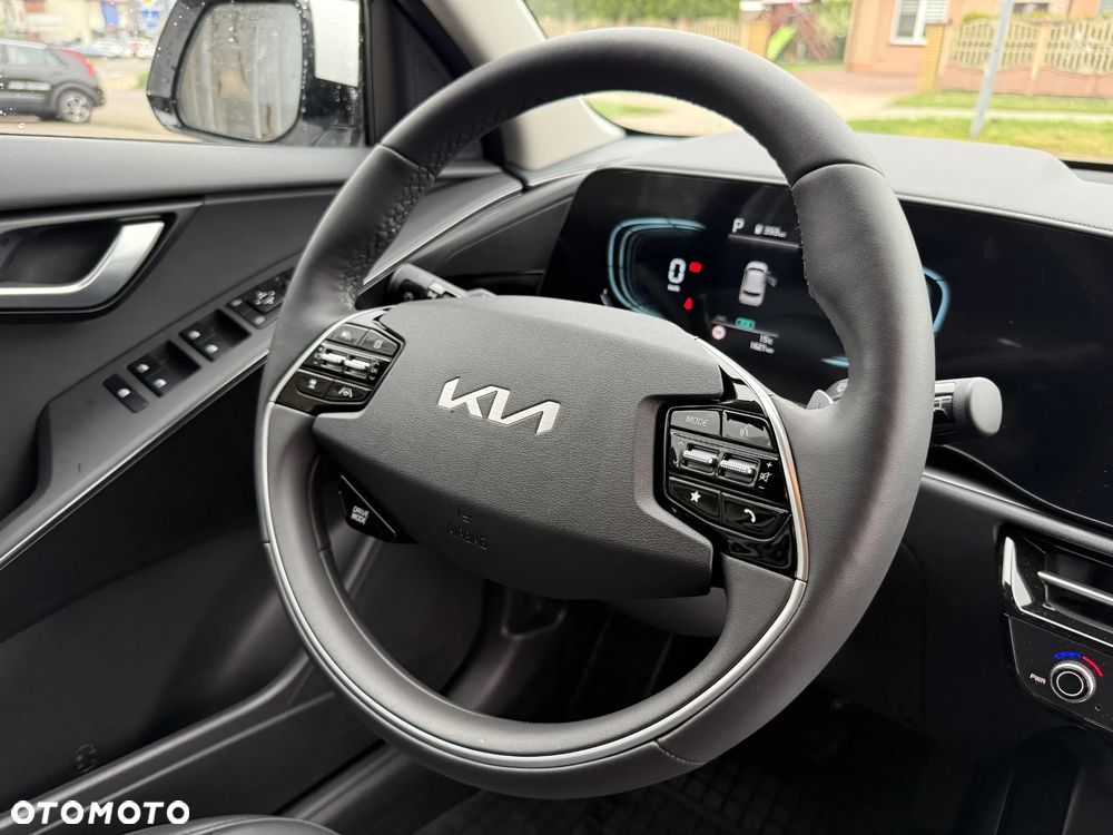 Kia Niro 1.6 GDI Hybrid L - 18