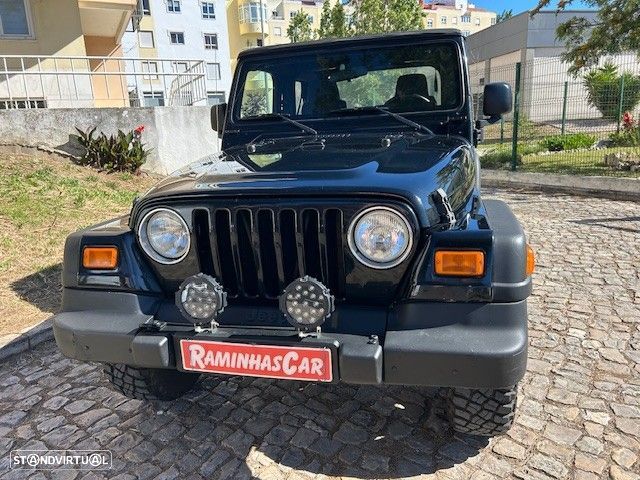 Jeep Wrangler 2.4 - 7