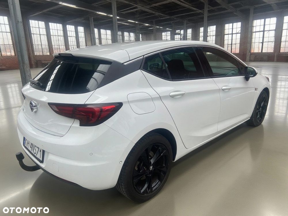 Opel Astra 1.6 BiTrb D (CDTI) Start/Stop Innovation - 9