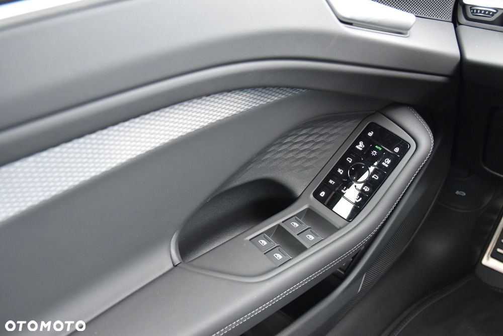 Audi A6 Avant - 13