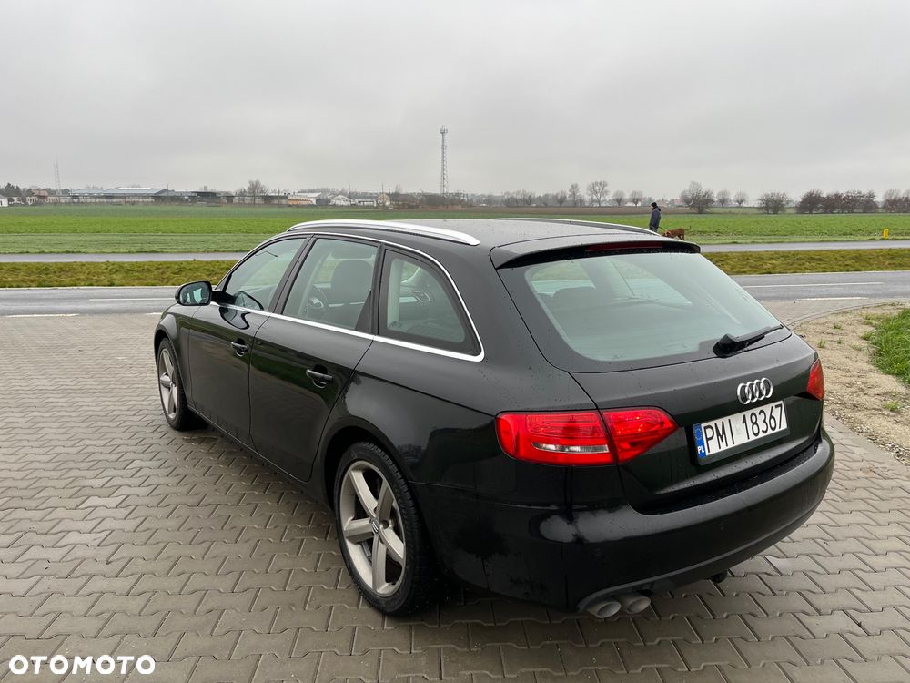 Audi A4 Avant 2.0 TDI DPF Ambiente - 11